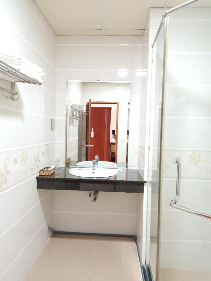 Palace Hotel Rạch Giá Kültér fotó