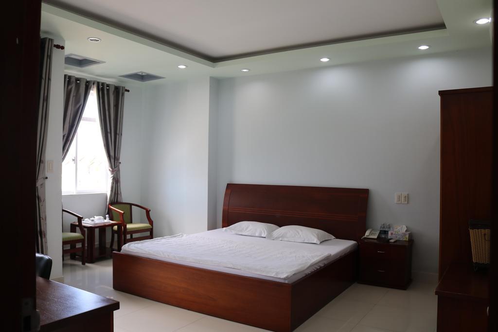 Palace Hotel Rạch Giá Kültér fotó